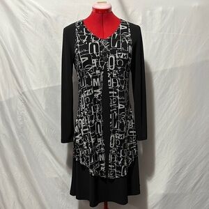 Black and White V-Neck Long Sleeve Sheath Dress